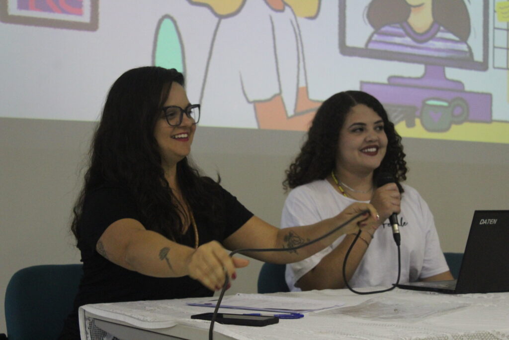 Paula Lima e Luciana Oliveira apresentam dados qualitativos (Foto de João Carvalho)